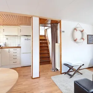 Houseboat Captain's Quarters In Harbour Amsterdam